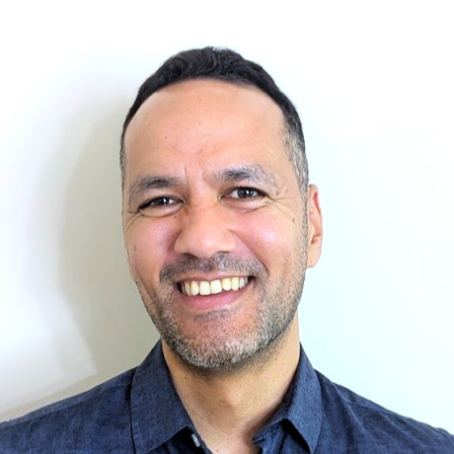 Portrait of Dr. Grant Andrews