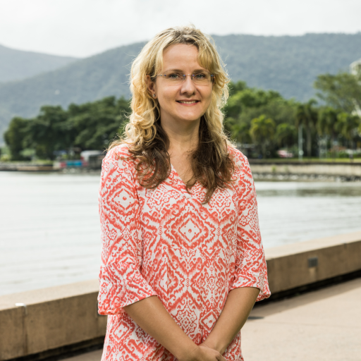 Portrait of Dr. Anja Pabel